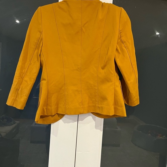 Le Chateau mustard colour Blazer with Prominent Collar and two buttons - Picture 3 of 3